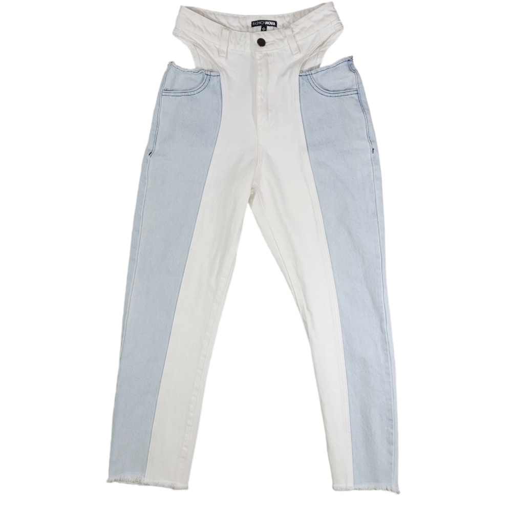 New‎ Fashion Nova Hip Cut Out jeans With Frayed Ankles 100% Cotton Size 0